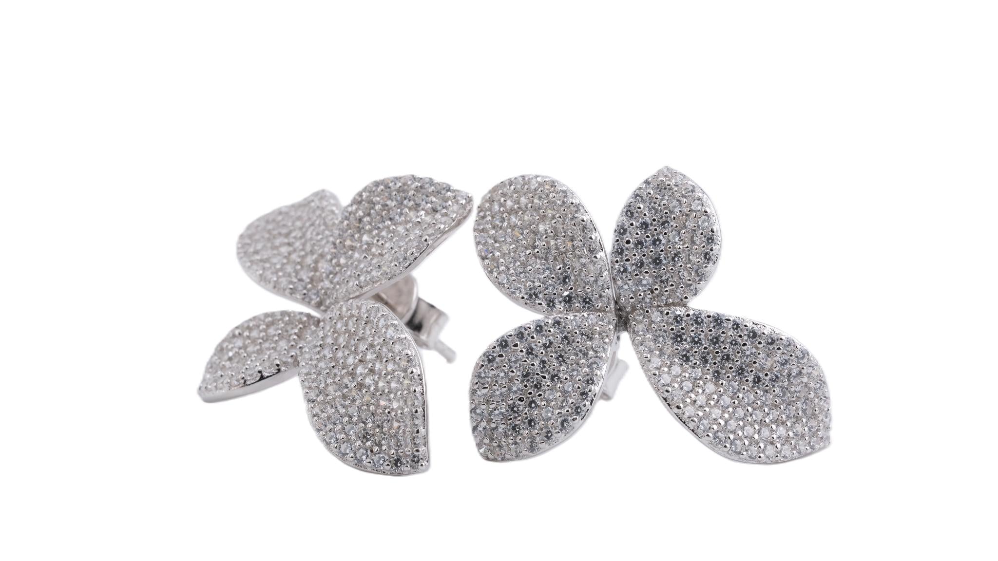 Aros Flor de Plata Bañada con Circones.