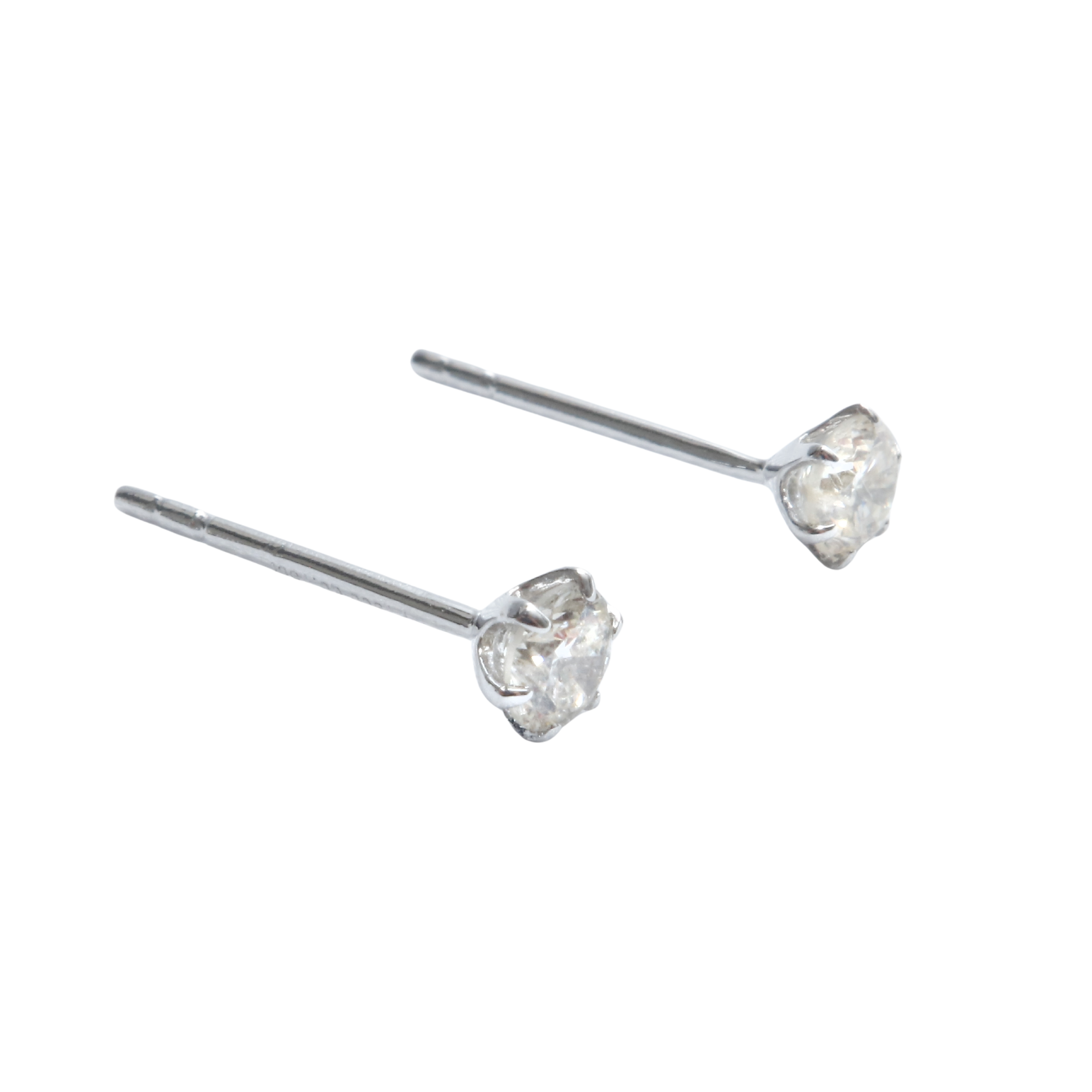 Aros Punto de Luz de Platino y Brillante Grifa.