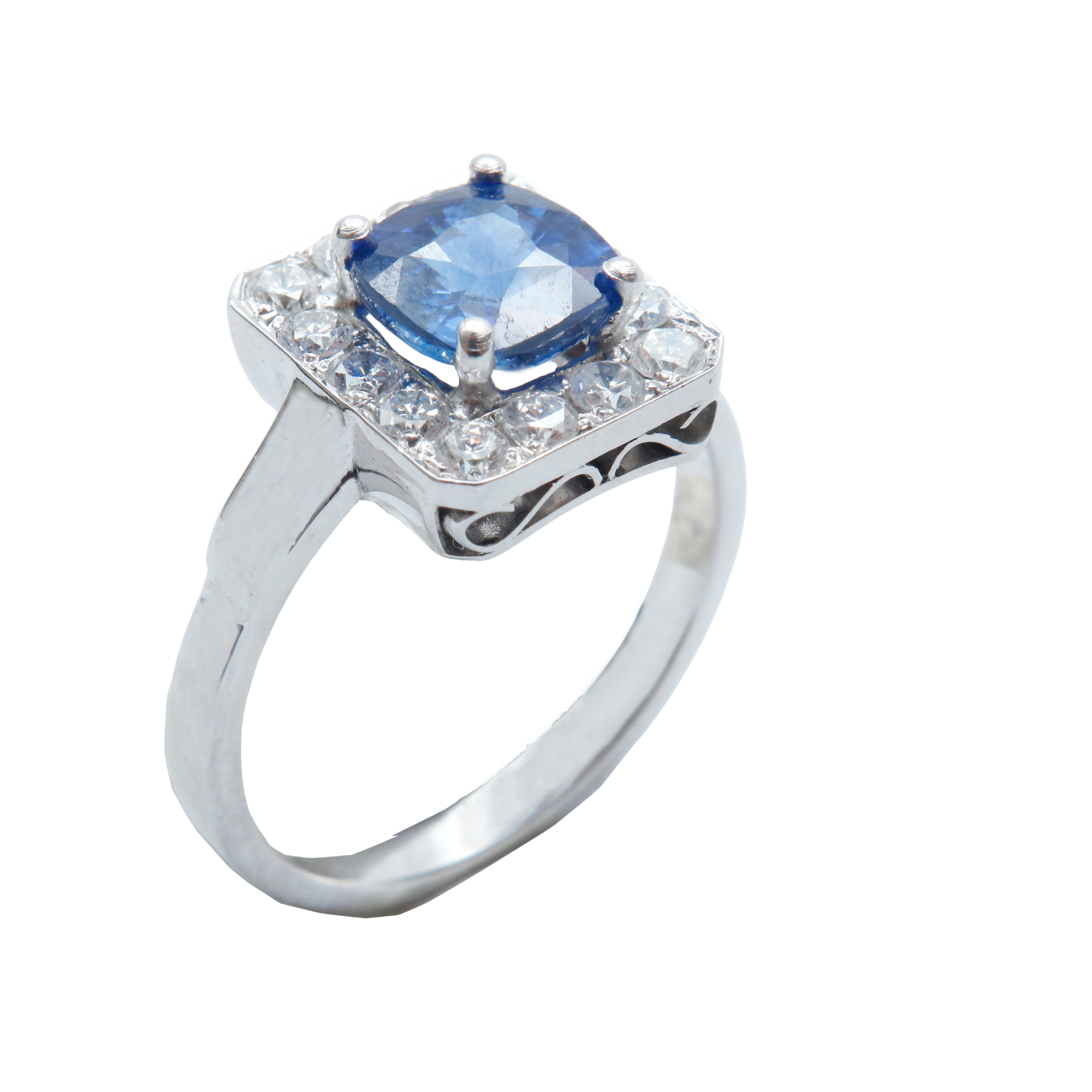 Anillo Platino Zafiro y Brillantes Cuadrado.